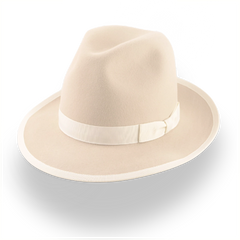 Elegante sombrero fedora de ala ancha en fieltro de piel de conejo color crema | The Stone