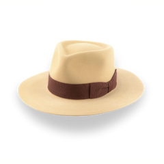 Sombrero Fedora de ala ancha amarillo galleta en fieltro de piel elegante | El oxidado 11