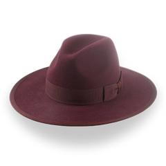 Fedora de ala plana color burdeos en elegante fieltro de piel | el taylor