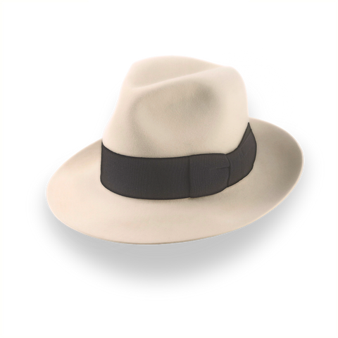 Chapeau Fedora Classic Center Dent en feutre de fourrure crème | The Caliber