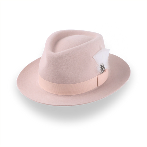 Fedora rosa claro con corona mediana en lujoso fieltro de piel | The Clubber