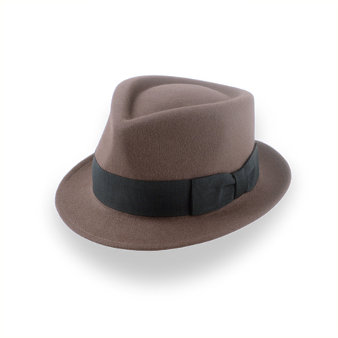 Taupe Brown Trilby Hut mit stilvoller Teardrop Krone | Das Echo